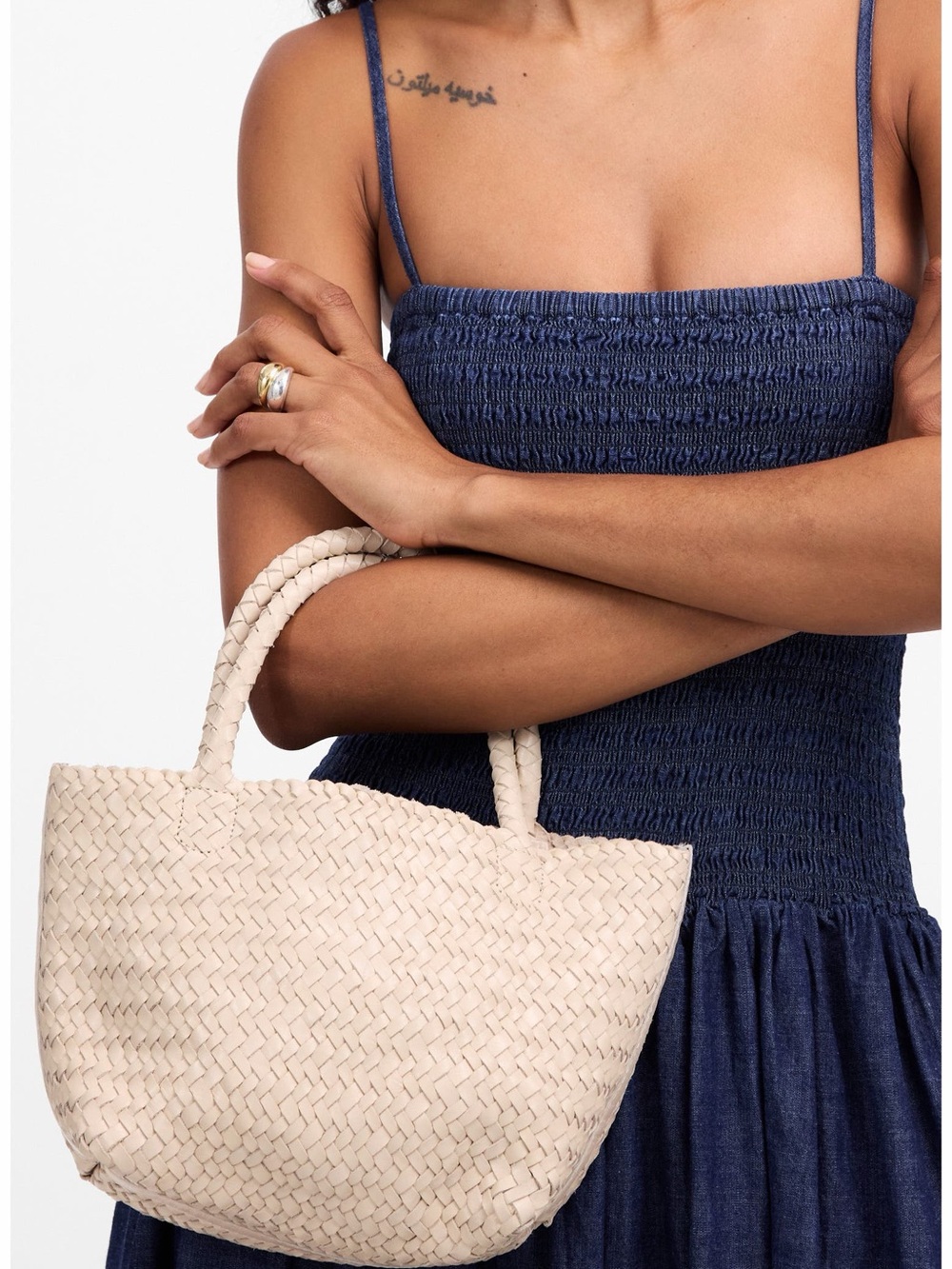 Madewell The Signature Woven Mini Tote in white - Picture 2 of 5